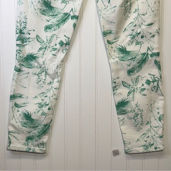 New! 🔥Lucky Brand 🍀 Low rise Lolita Crop 2/26 - Picture 15 of 16